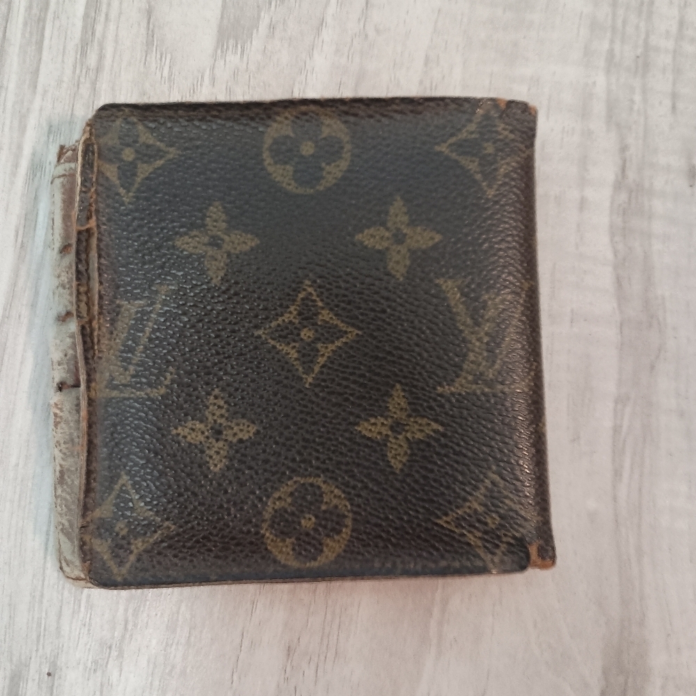 Louis Vuitton Monogram Bifold Wallet Men’s - Picture 2 of 14